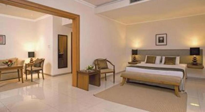 Le Beringin Salatiga Exterior foto